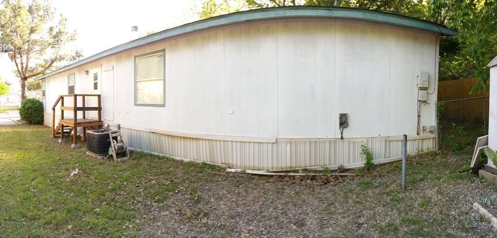 Riveridge Mobile Home Park | 1257 Candlewood Pl, Grand Prairie, TX 75050, USA | Phone: (972) 642-8678