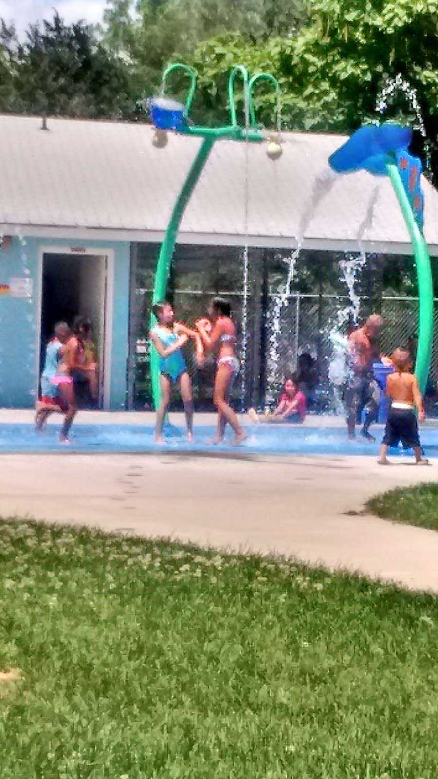 Sunrise Splash Park | 325 12th St, Greeley, CO 80631, USA | Phone: (970) 356-2594