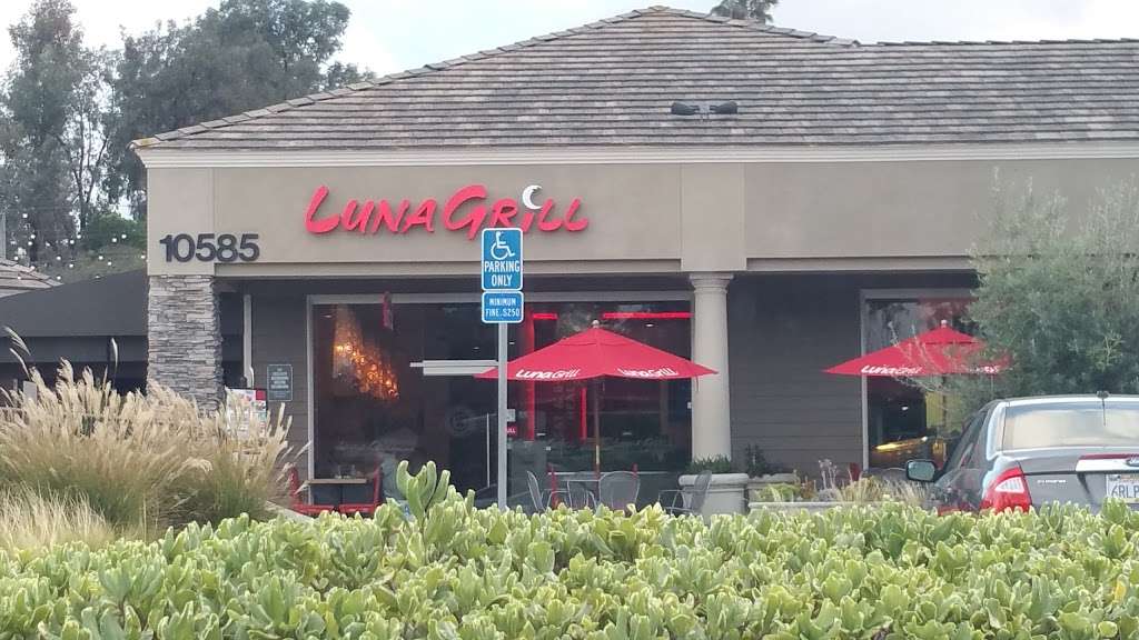 Luna Grill | 10585 Scripps Poway Pkwy Suite D, San Diego, CA 92131 | Phone: (858) 693-5862