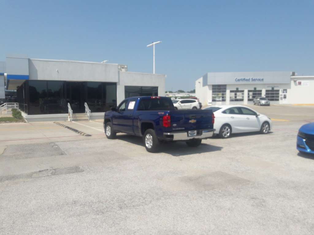 Huffines Fleet and Commercial | 1400 S Stemmons Fwy #100, Lewisville, TX 75067, USA | Phone: (972) 597-2004