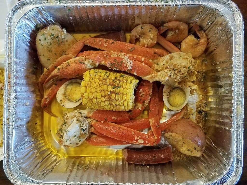 The Crab House International | 1762 1st St N, Winter Haven, FL 33881, USA | Phone: (863) 291-0568