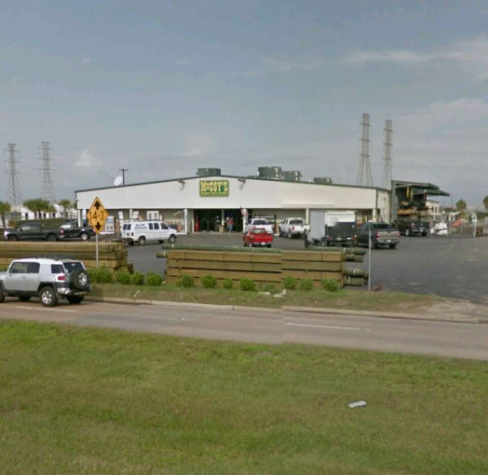 McCoys Building Supply | 7500 Broadway St, Galveston, TX 77554, USA | Phone: (409) 744-3401