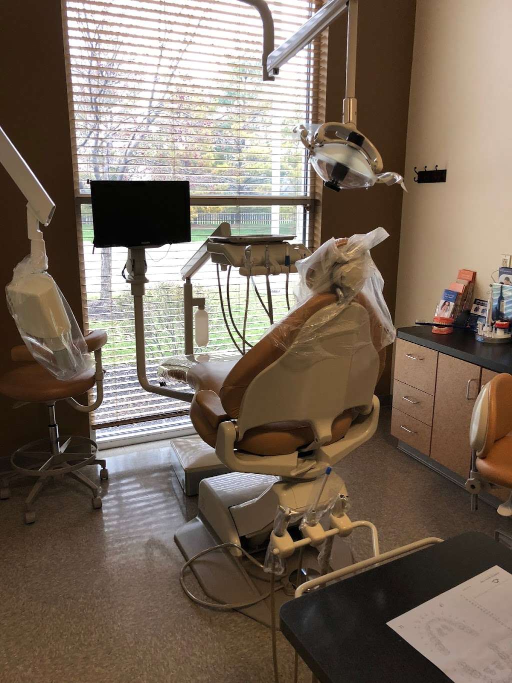 Advanced Dental Care of Anderson | 1612 E 53rd St, Anderson, IN 46013, USA | Phone: (765) 622-7000