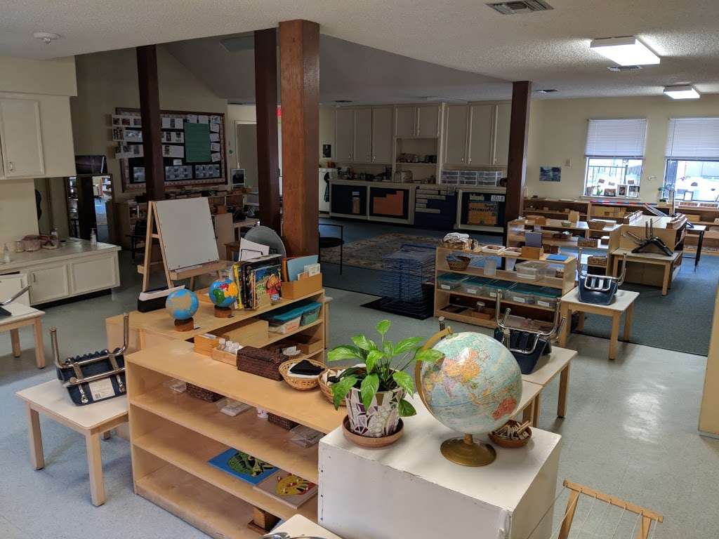 Sherwood Forest Montessori School | 1331 Sherwood Forest St, Houston, TX 77043, USA | Phone: (713) 464-5791