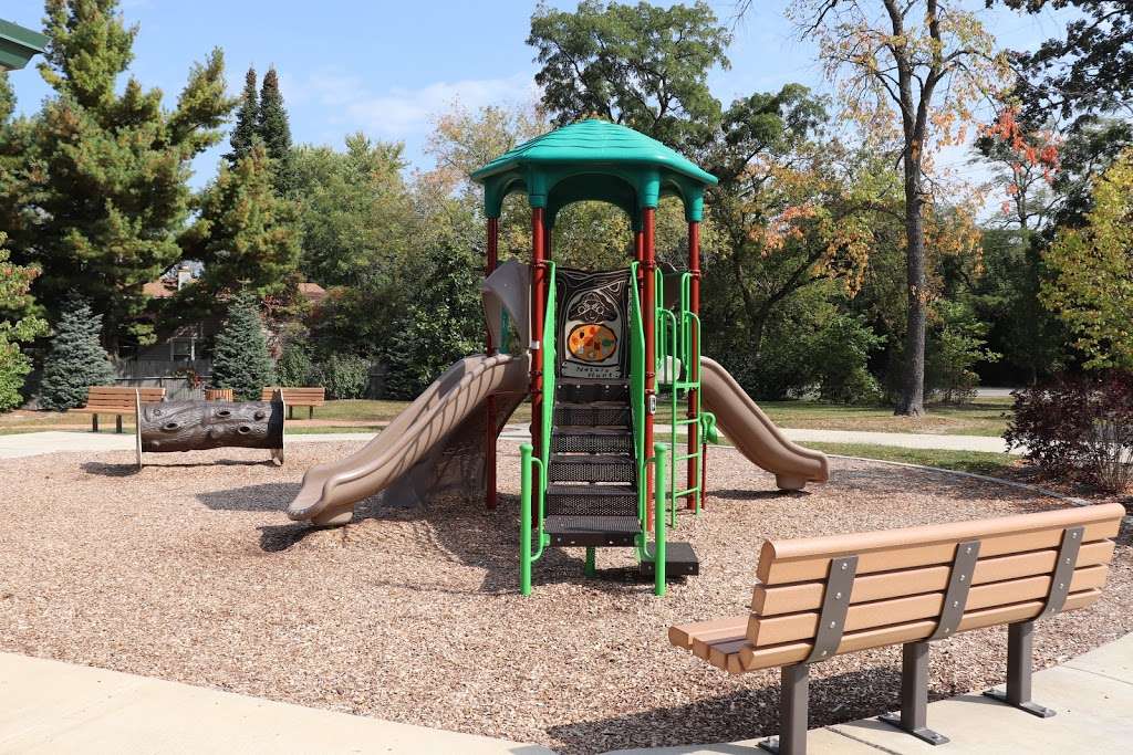 Shaw Park - Round Lake Area Park District | 35950 N Fairfield Rd, Round Lake, IL 60073, USA | Phone: (814) 546-8558