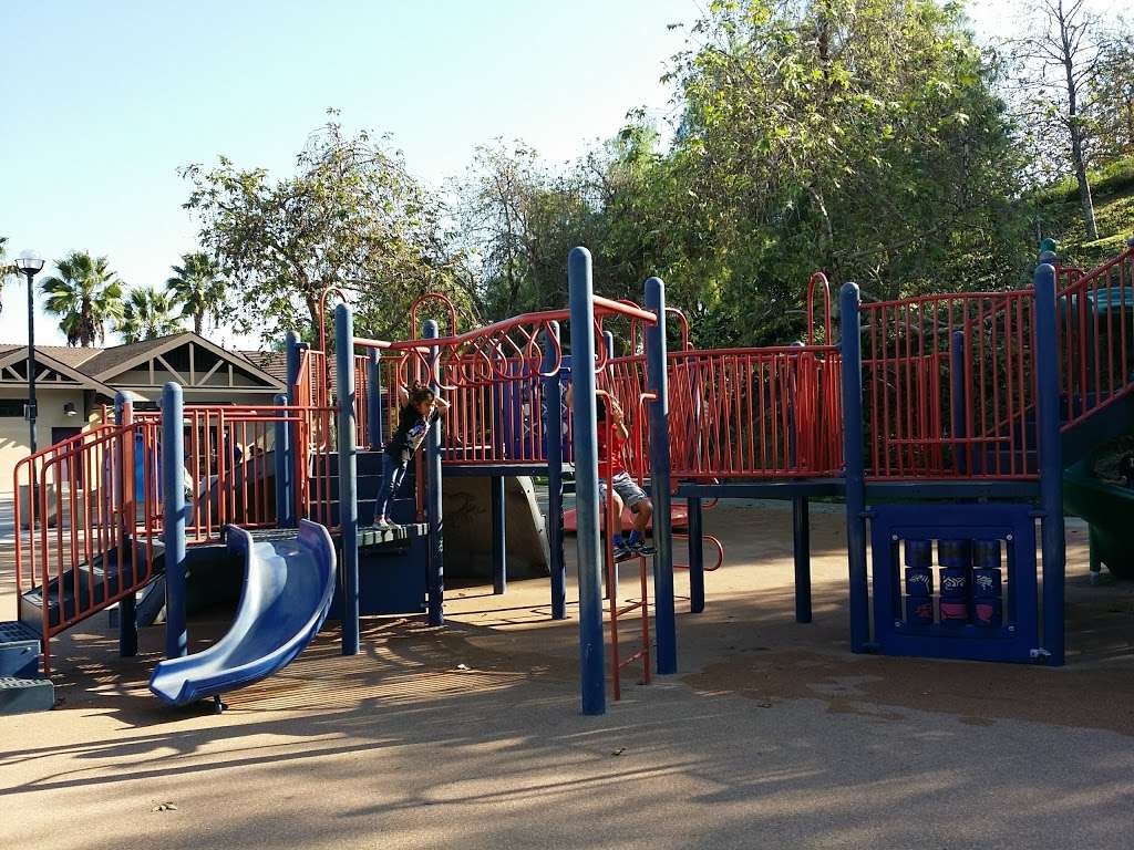 Discovery Well Park | 2200 Temple Ave, Signal Hill, CA 90755, USA | Phone: (562) 989-7330