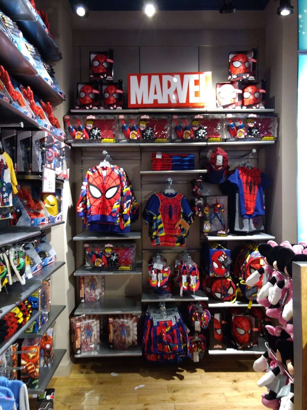 Disney Store | 35 S Willowdale Dr, Lancaster, PA 17602, USA | Phone: (717) 391-6717