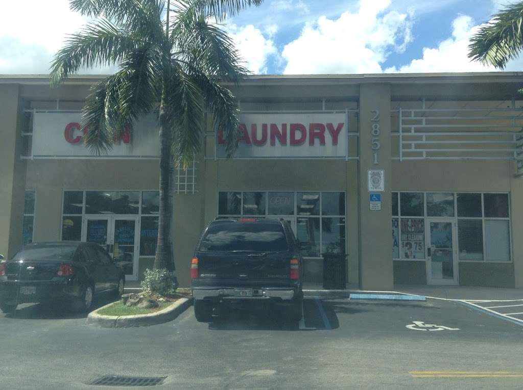 Carolina Coin Laundry | 2851 W 68th St # 1, Hialeah, FL 33018, USA | Phone: (305) 822-5275