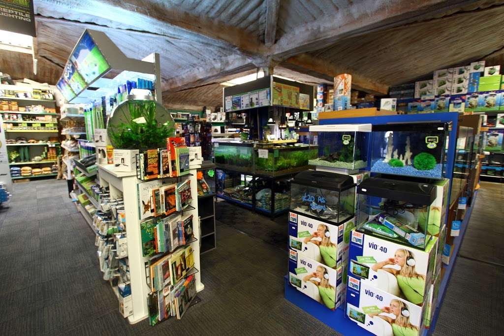 Amwell Aquatics Ltd | High Elms/High Rd, Thornwood, Epping CM16 6LX, UK | Phone: 01992 570880