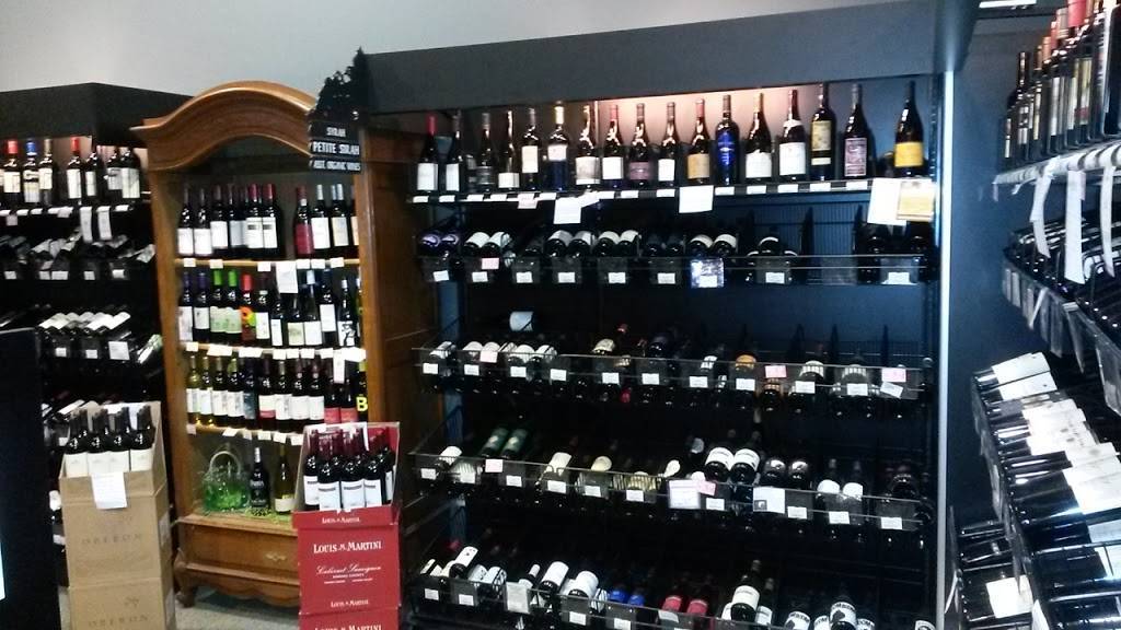 Sonoma Cellars | 1290 Summit Ave, Oconomowoc, WI 53066, USA | Phone: (262) 567-7500