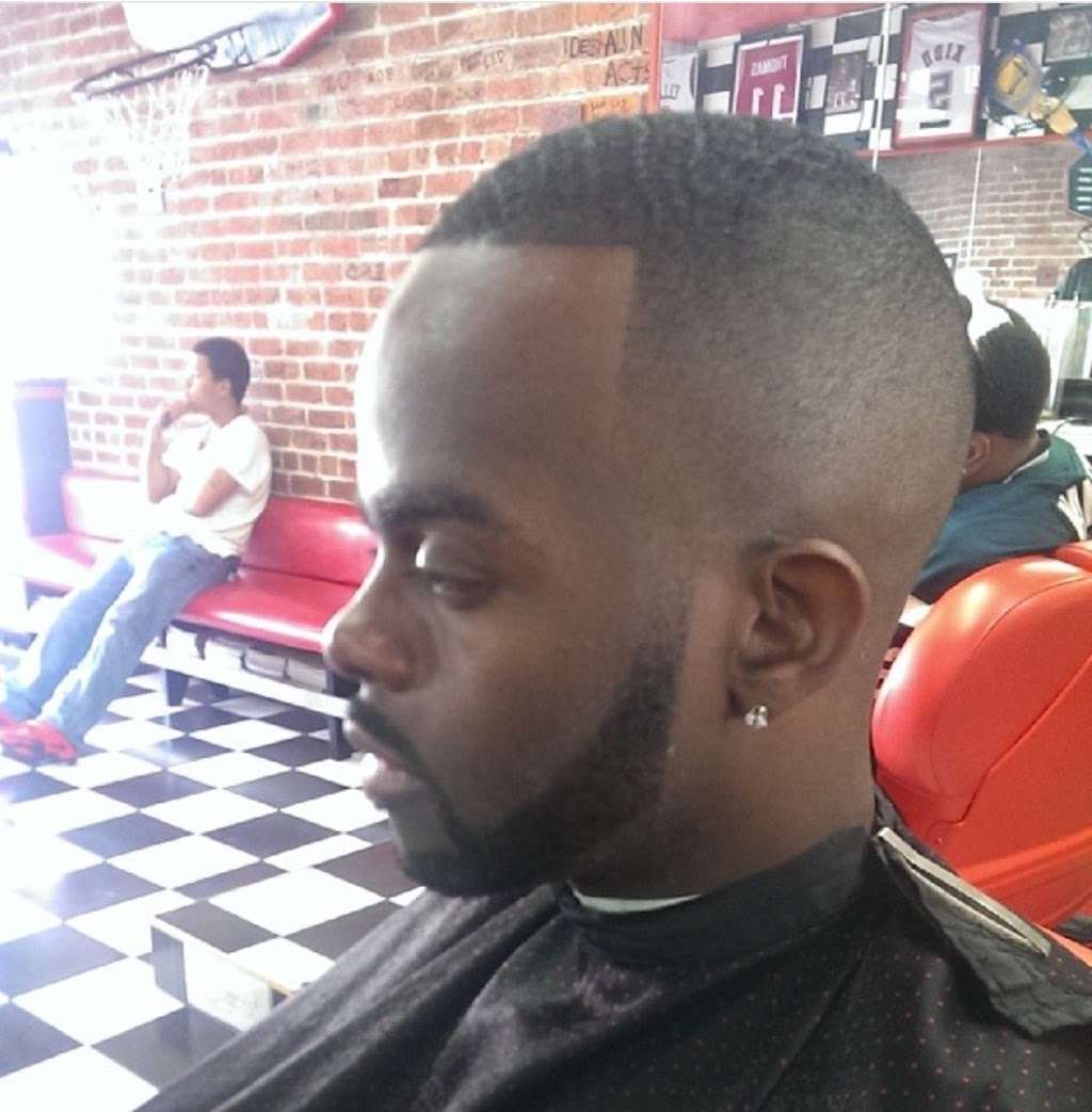 Players Circle Barbershop | 393 MacArthur Blvd, San Leandro, CA 94577, USA | Phone: (510) 969-4771