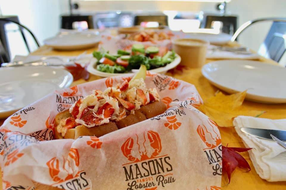 Masons Famous Lobster Rolls | 4121 Main at North Hills St Suite 100, Raleigh, NC 27609, USA | Phone: (984) 200-1845