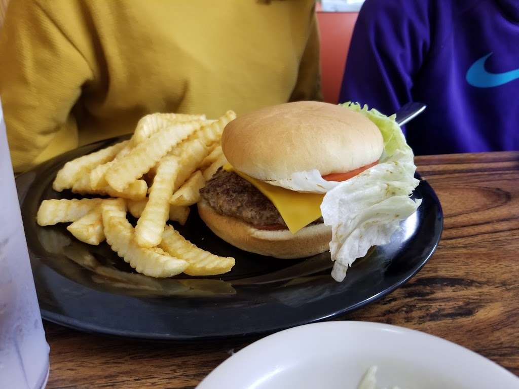 Country Kitchen | 116 E Main St, Dallas, NC 28034, USA | Phone: (704) 922-9597