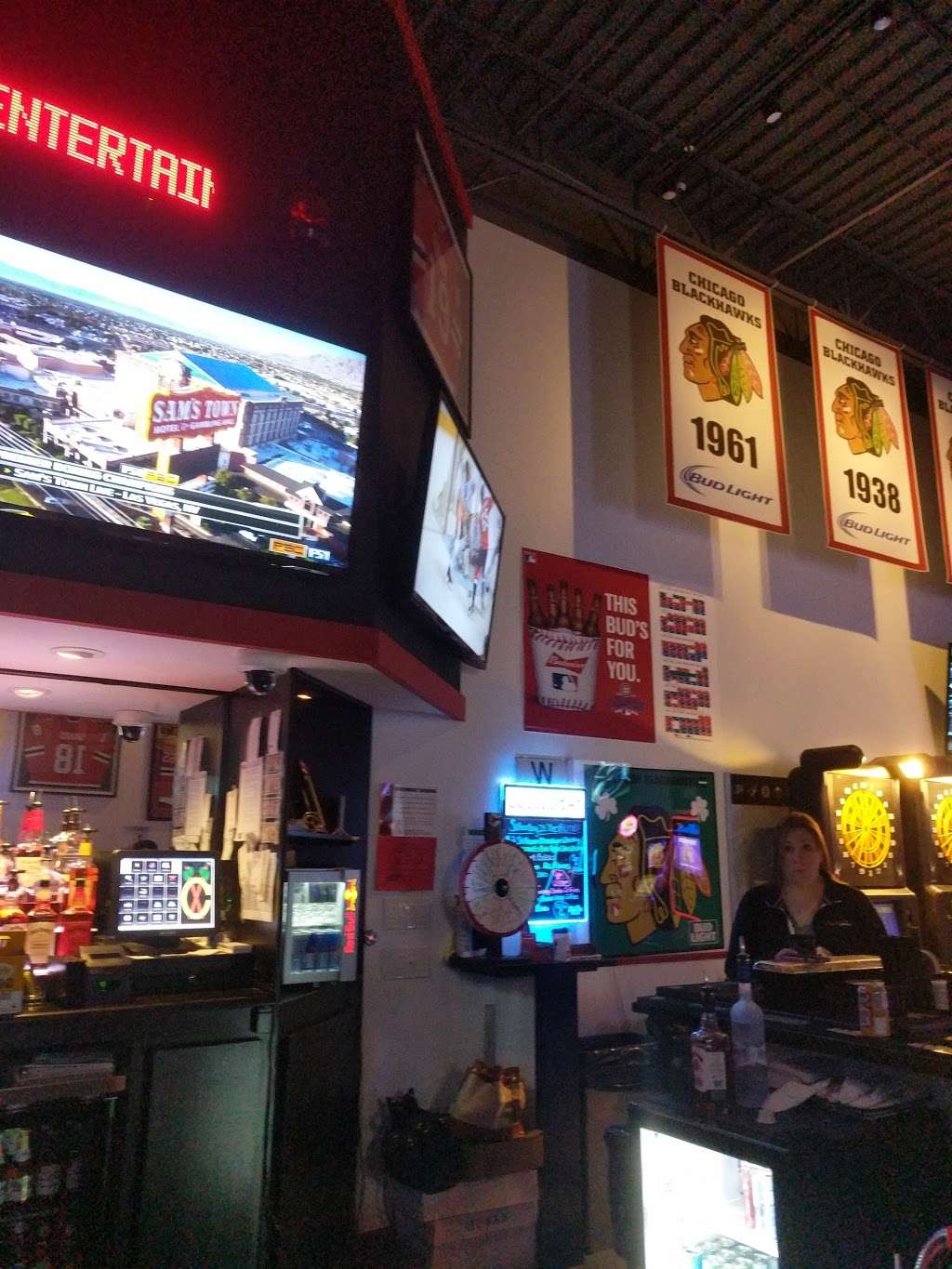 Champions Sports Bar | 2049 S Route 59, Plainfield, IL 60586 | Phone: (815) 782-6286