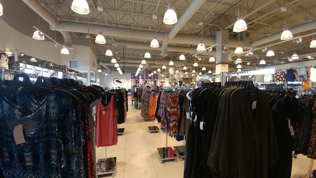 Discovery Clothing 660 Centerview Blvd Kissimmee Fl 34741 Usa