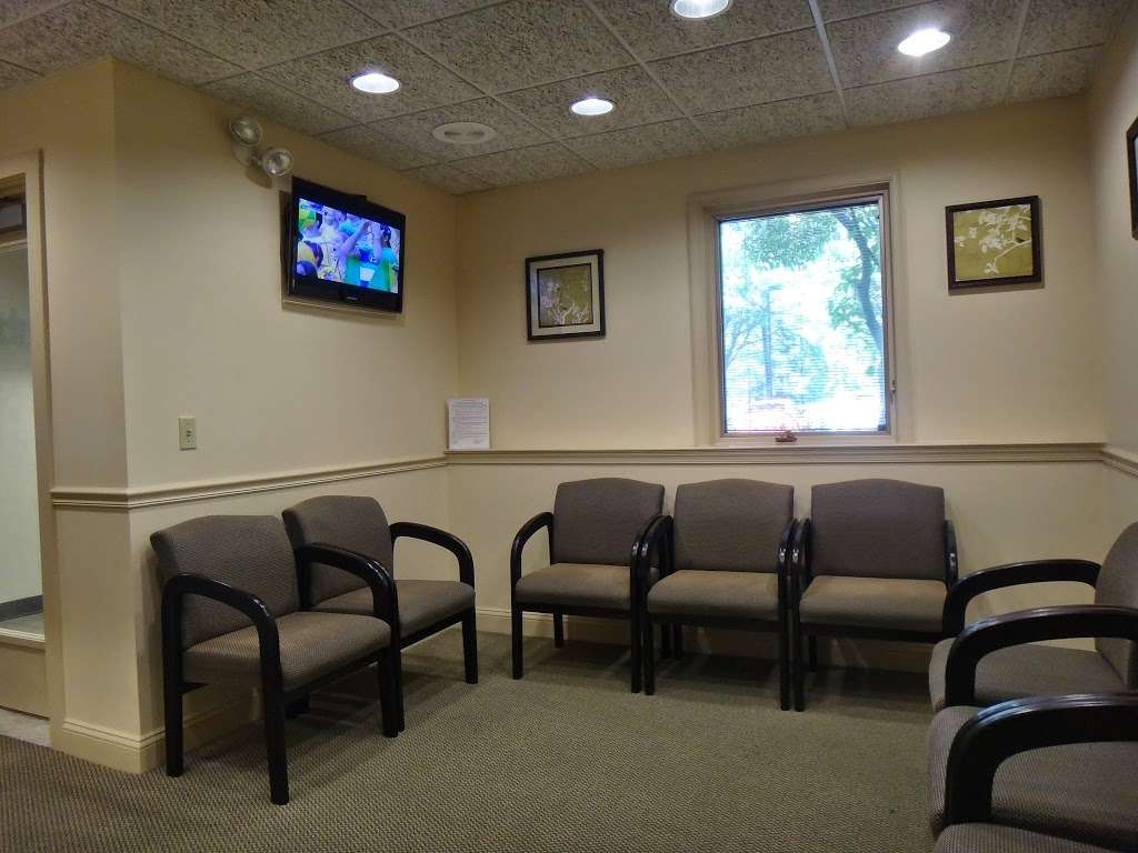 Bucks Dental Associates | 4 Meadowbrook Ln, Chalfont, PA 18914, USA | Phone: (215) 997-5550