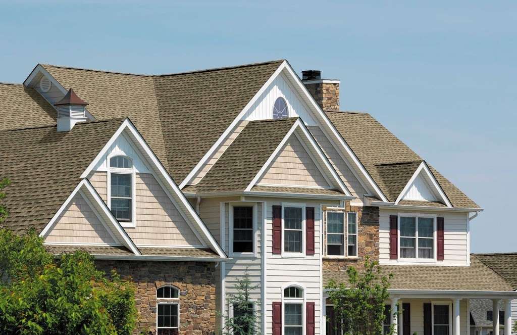 Carolina Roofing Contractors | 6612 Point Comfort Ln, Charlotte, NC 28226, USA | Phone: (704) 542-1622