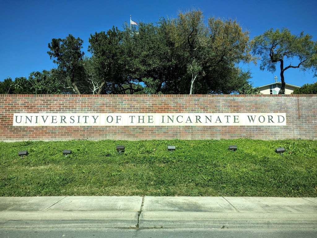 Incarnate Word High School | 727 E Hildebrand Ave, San Antonio, TX 78212, USA | Phone: (210) 829-3100