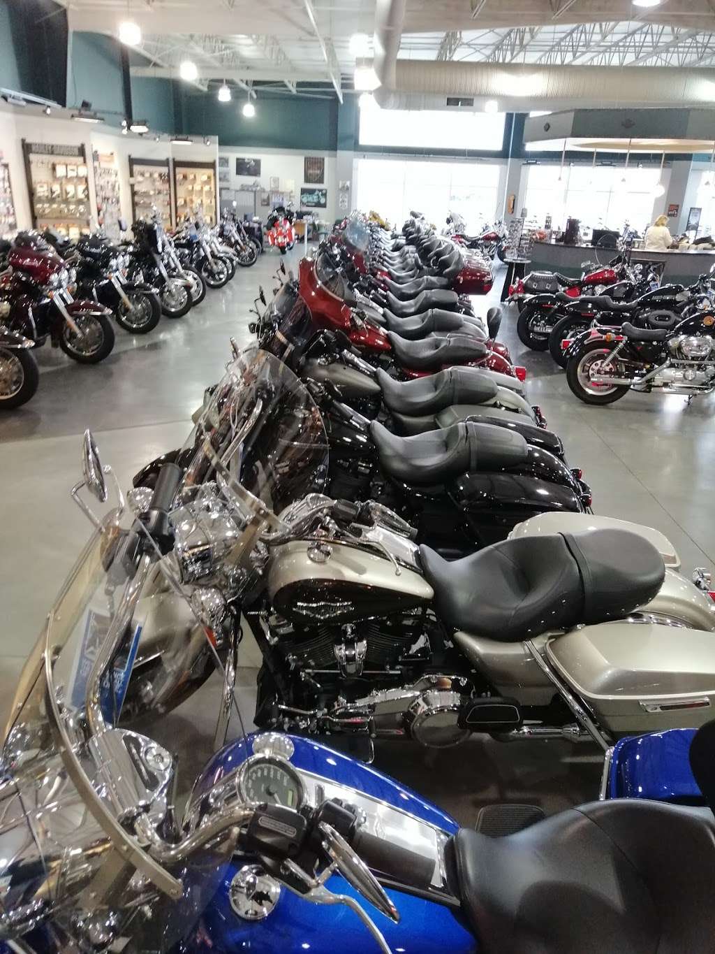 Manns Harley-Davidson | 3250 Market Pl Dr, Edinburgh, IN 46124, USA | Phone: (812) 526-3485