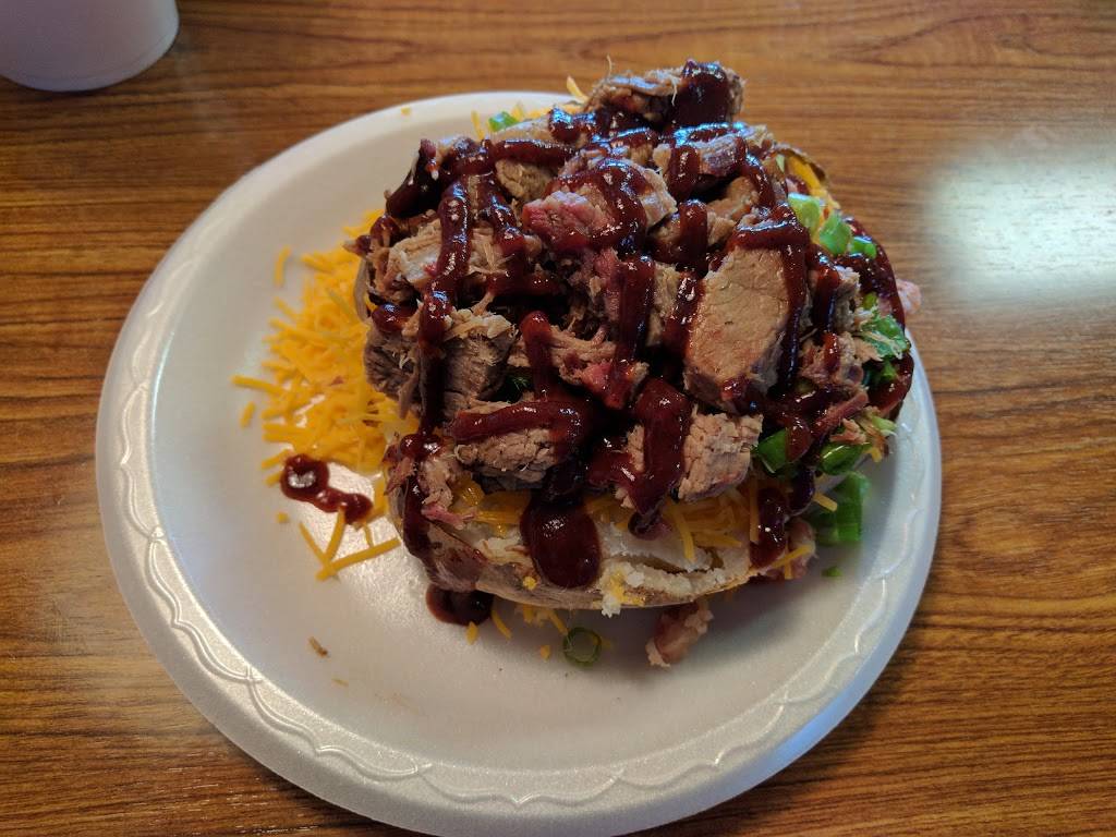 Hog Wild Pit Bar-B-Q | 8821W 21st Street N, Wichita, KS 67205 | Phone: (316) 721-7775