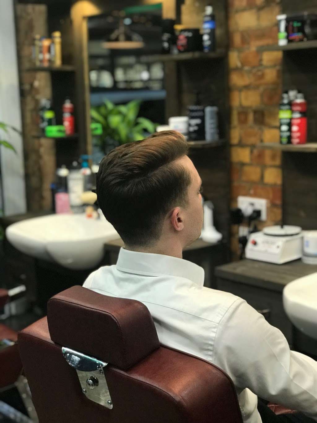 Kingsman Turkish Barber Shop | 25A The Broadway, Woodford, Woodford Green IG8 0HQ, UK | Phone: 07717 573076