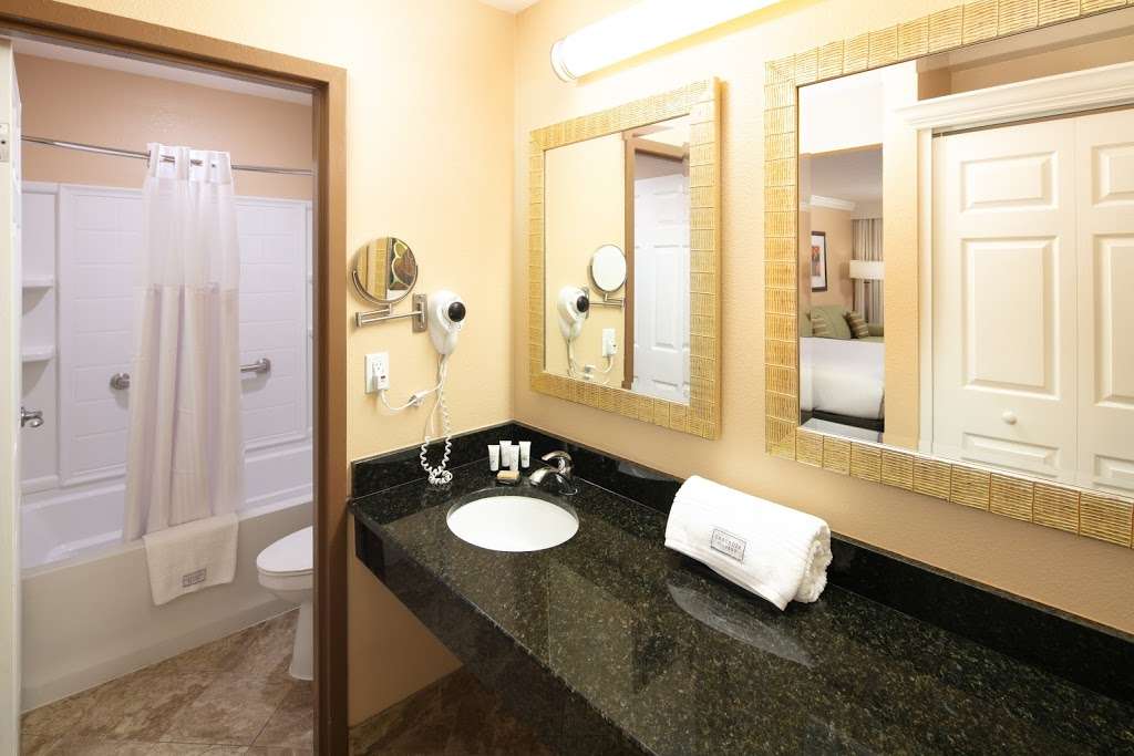 Red Lion Hotel Orlando Kissimmee Maingate | 7300 W Irlo Bronson Memorial Hwy, Kissimmee, FL 34747 | Phone: (407) 396-7300