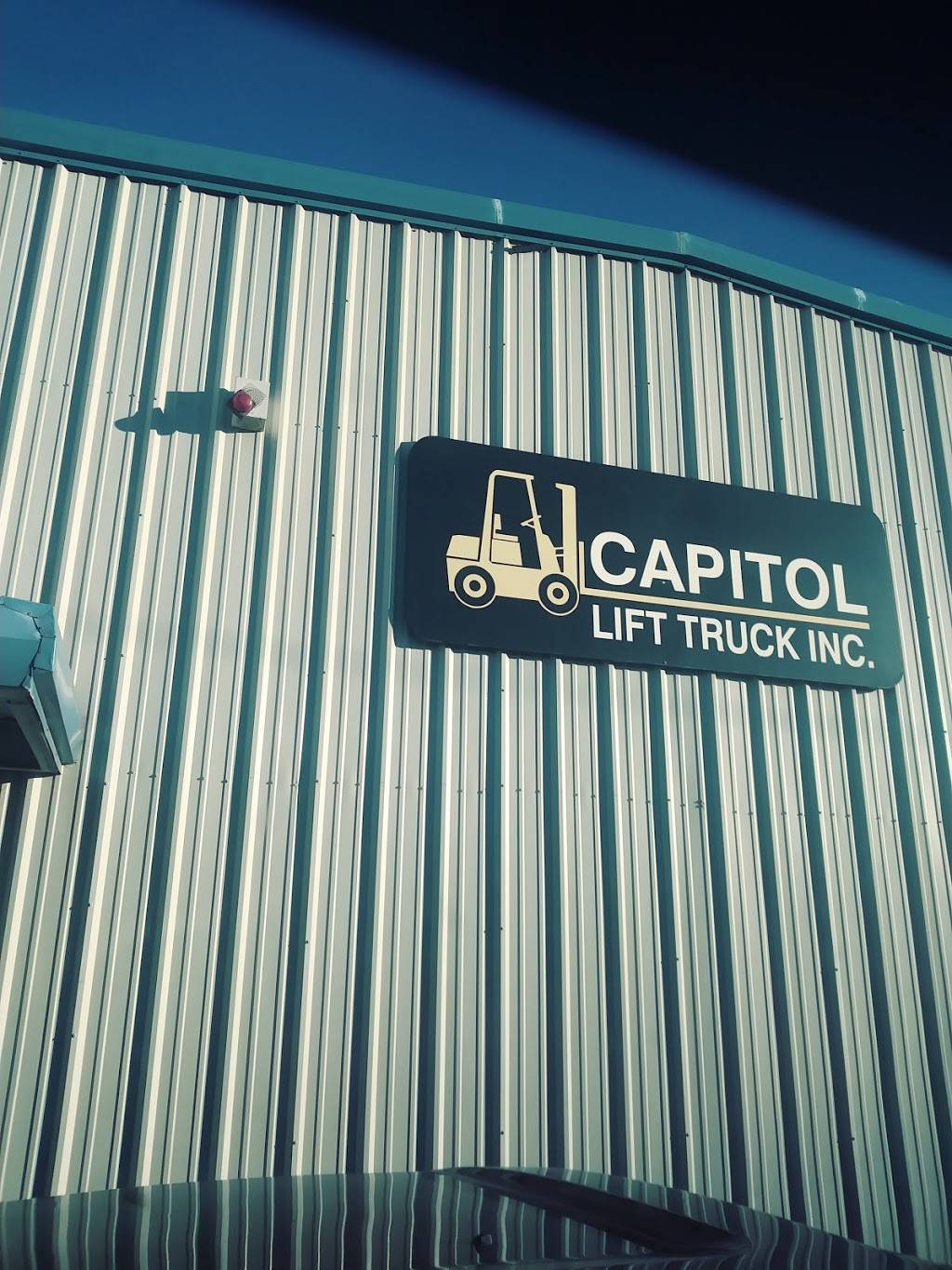 Capitol Lift Truck Inc. | 2421 SW 14th St, Oklahoma City, OK 73108, USA | Phone: (405) 232-0661