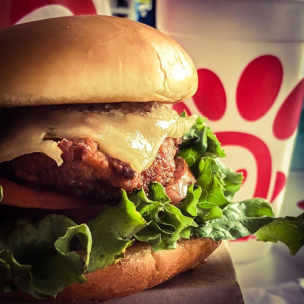 Chick-fil-A | 5501 Urbana Pike, Frederick, MD 21704, USA | Phone: (301) 668-5353