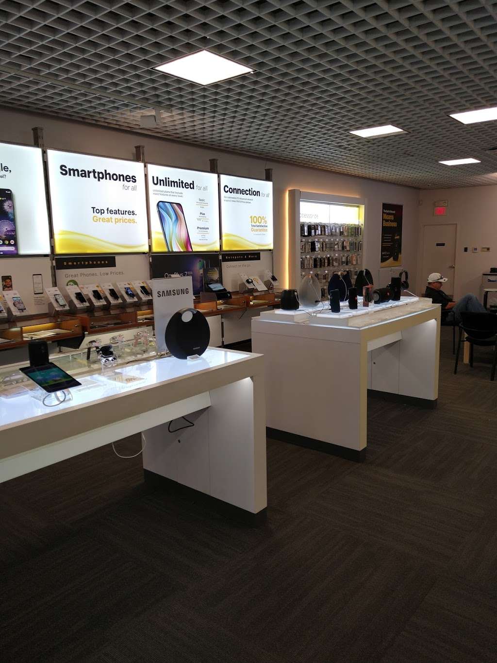 Sprint Store | 2130 NJ-35, Holmdel, NJ 07733, USA | Phone: (732) 706-2810