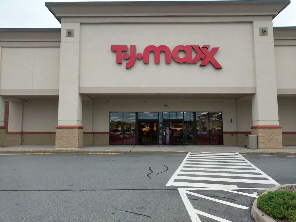 T.J. Maxx | 9 Mozzone Blvd, Taunton, MA 02780, USA | Phone: (508) 828-1982