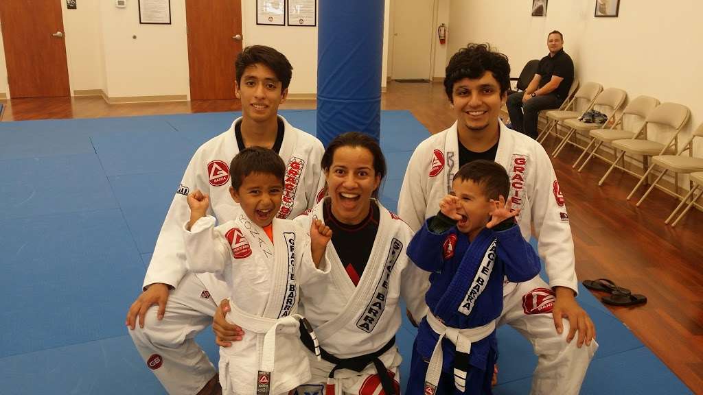 Gracie Barra San Antonio- Brazilian Jiu-jitsu & Self-Defense | 20711 Wilderness Oak #109, San Antonio, TX 78258, USA | Phone: (210) 616-2243