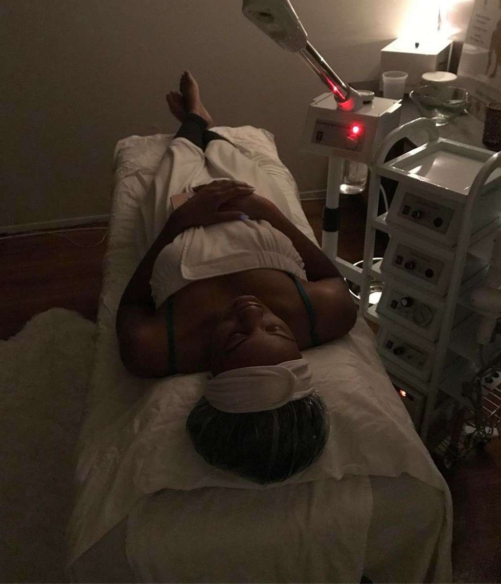 Luxury Waxing & Spa | 36 Jefferson Ave, Amityville, NY 11701 | Phone: (631) 703-9814