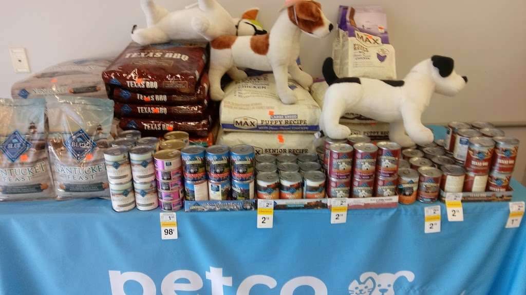 Petco | 2046 IL-50, Bourbonnais, IL 60914, USA | Phone: (815) 929-0245