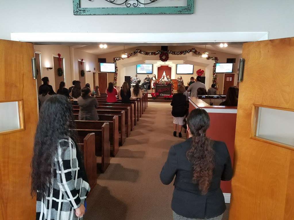 Connecting Point Community Church | 1018 S Main St, Corona, CA 92882, USA | Phone: (909) 223-8390