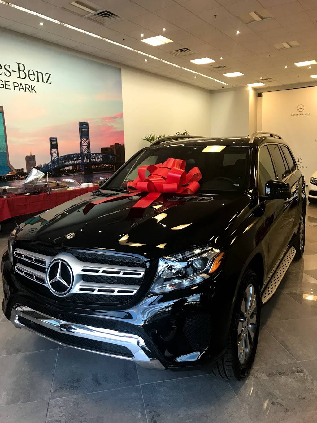 Mercedes-Benz of Orange Park | 7018 Blanding Blvd, Jacksonville, FL 32244, USA | Phone: (904) 777-5900