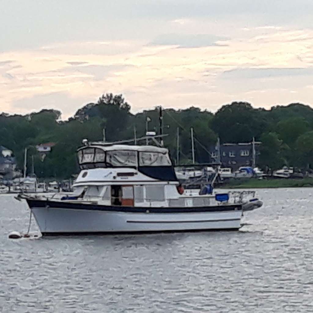 Hallmark Gold Crown | Staten Island, NY 10314, USA