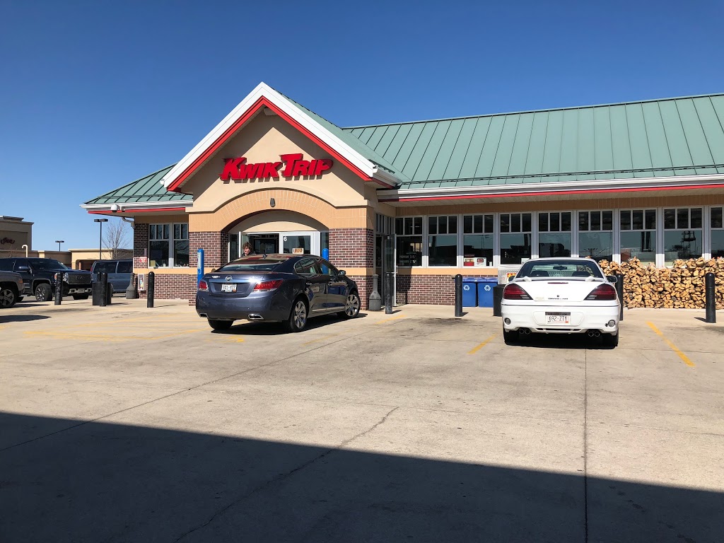 Kwik Trip | 6 W Hidden Trail, Elkhorn, WI 53121, USA | Phone: (262) 723-7179