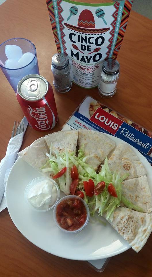 Louis Restaurant | 4728 Wyandotte St E, Windsor, ON N8Y 1H7, Canada | Phone: (519) 945-6315