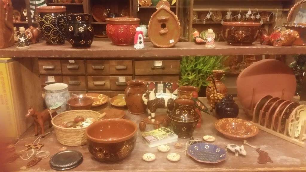 Robesonia Redware and Gifts | 40 W Penn Ave, Robesonia, PA 19551, USA | Phone: (610) 693-8084