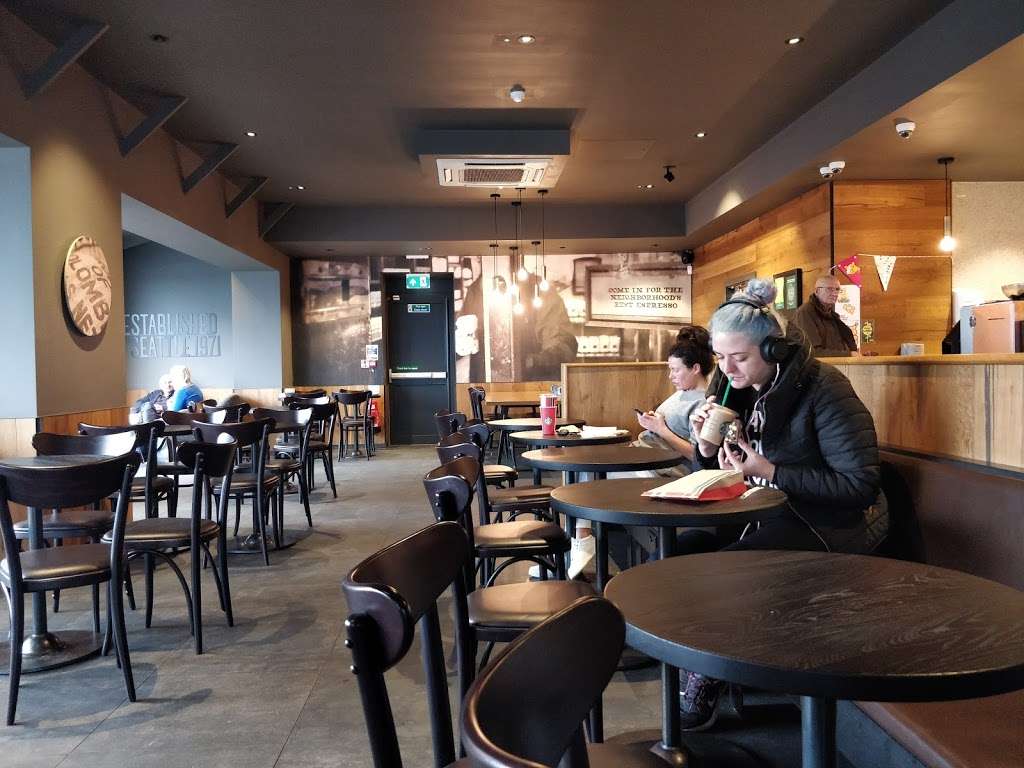 Starbucks East Horndon | Southend Arterial Rd, West Horndon, Brentwood CM13 3LL, UK | Phone: 01277 812879