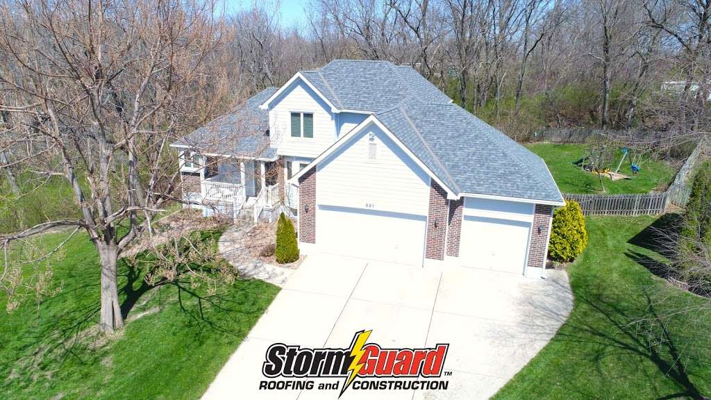 Storm Guard Roofing and Construction | 200 NW McNary Ct, Lees Summit, MO 64086, USA | Phone: (816) 287-0781