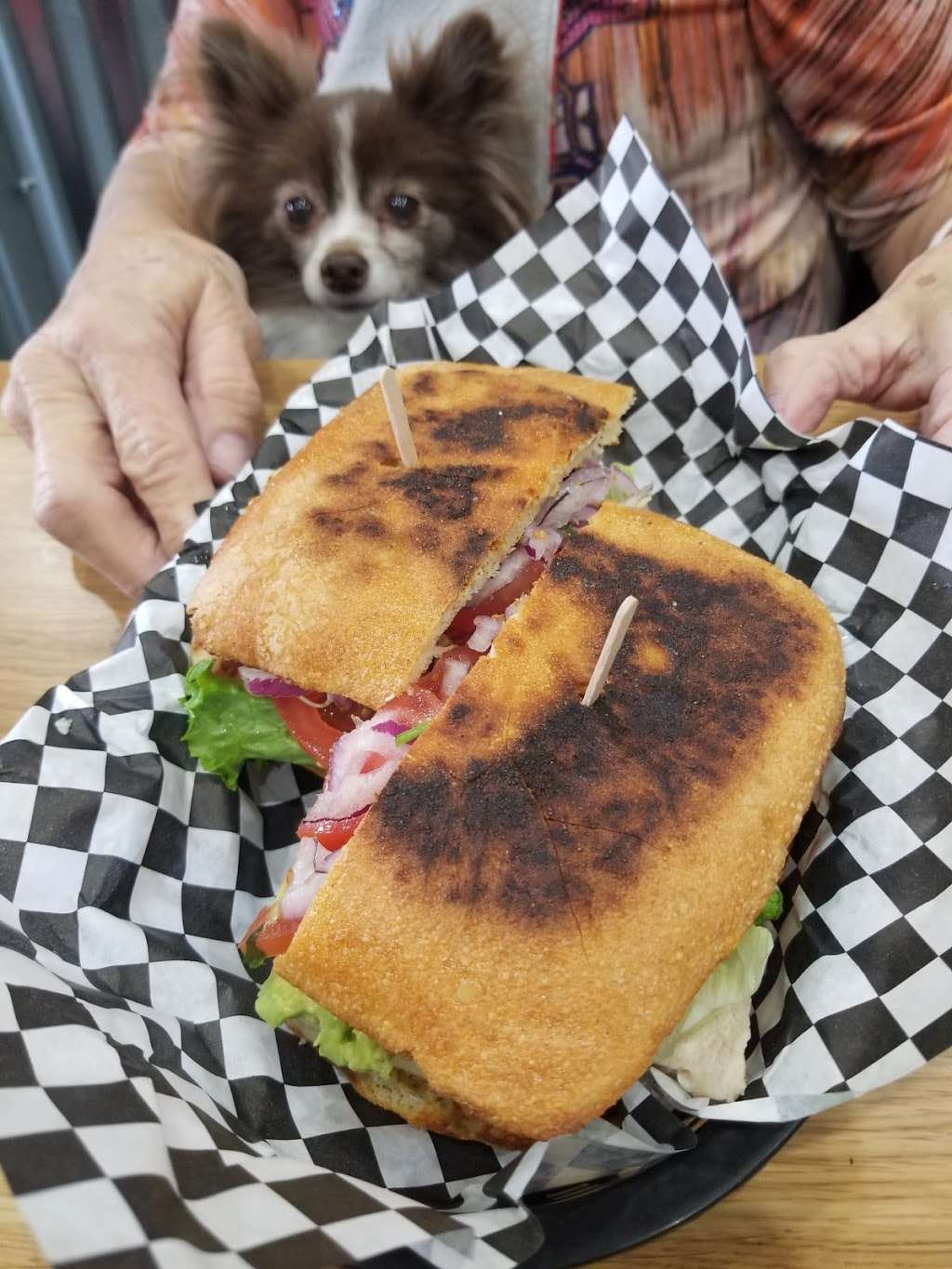 Deli On The Corner | 505 New Jersey St, Redlands, CA 92373, USA | Phone: (909) 307-0447