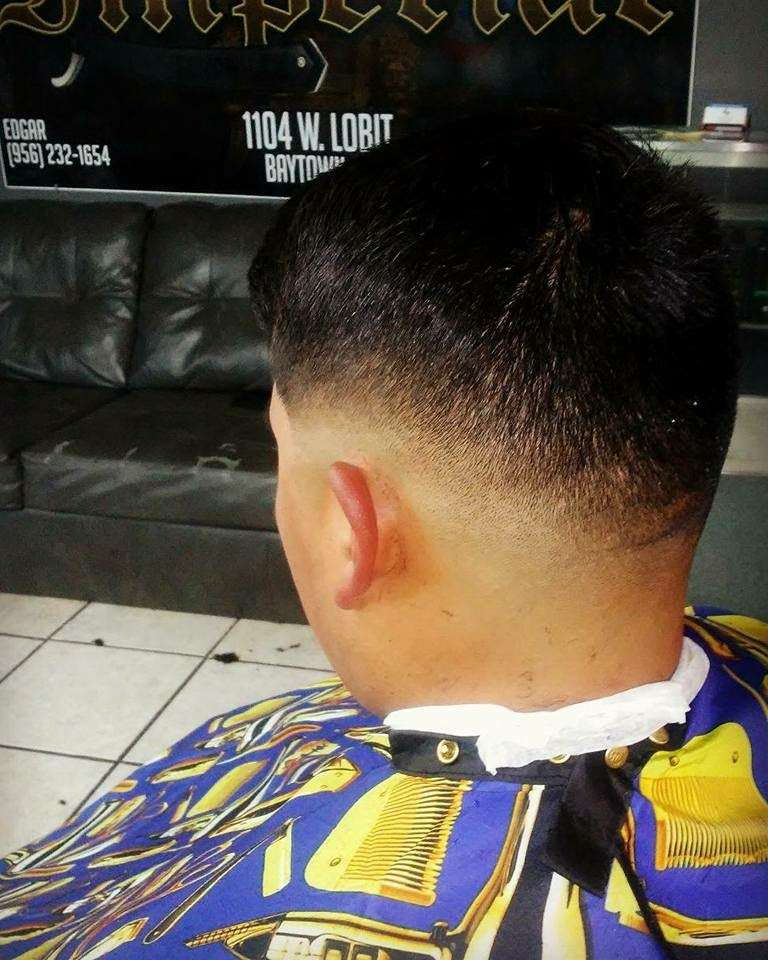 Imperial Barbershop | 1102-1106 W Lobit Ave, Baytown, TX 77520 | Phone: (956) 232-1654