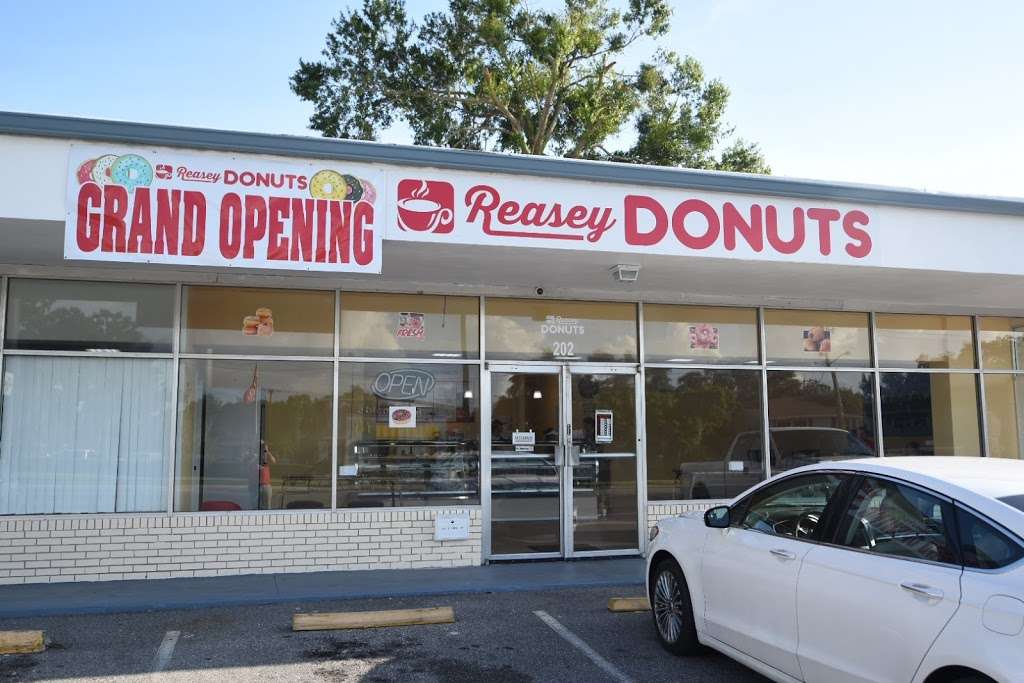 Reasey Donuts | 202 E Canal St, Mulberry, FL 33860, USA | Phone: (863) 943-4401