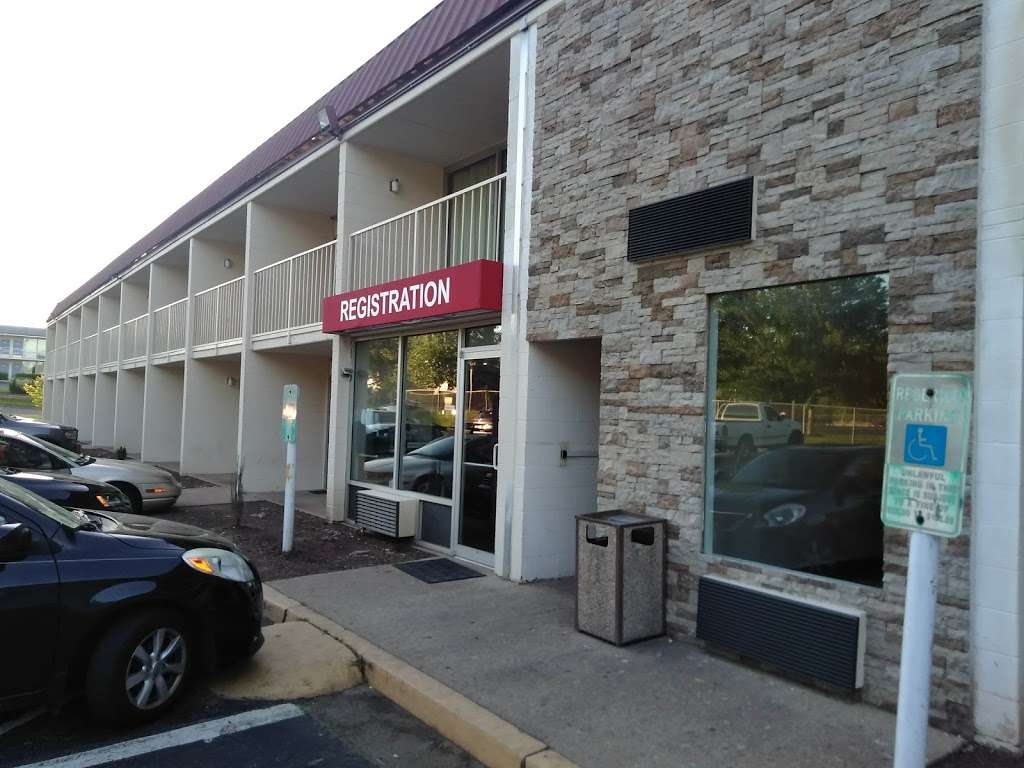 Red Roof Inn Dumfries - Quantico | 17113 Dumfries Rd, Dumfries, VA 22025, USA | Phone: (571) 285-4253