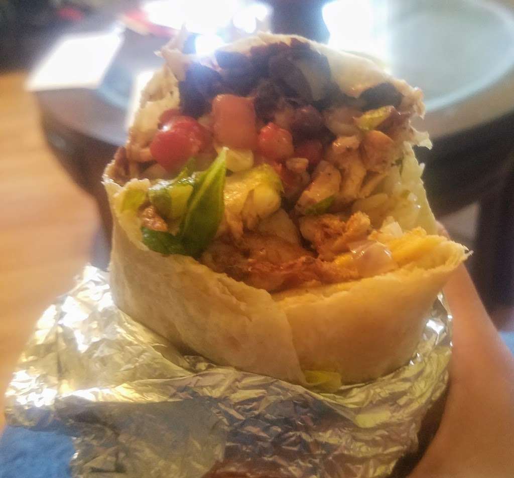 Chipotle Mexican Grill | 2000 Clements Bridge Rd #119A, Deptford Township, NJ 08096, USA | Phone: (856) 384-2890