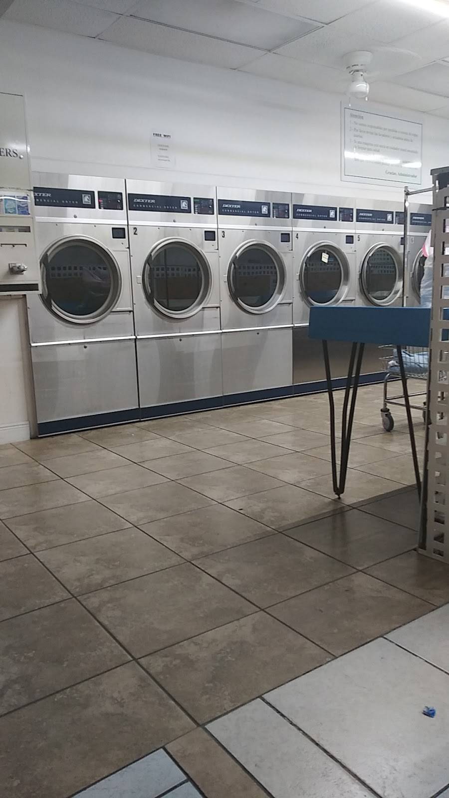 Laundromat | 6817 N Manhattan Ave, Tampa, FL 33614, USA | Phone: (813) 413-7936