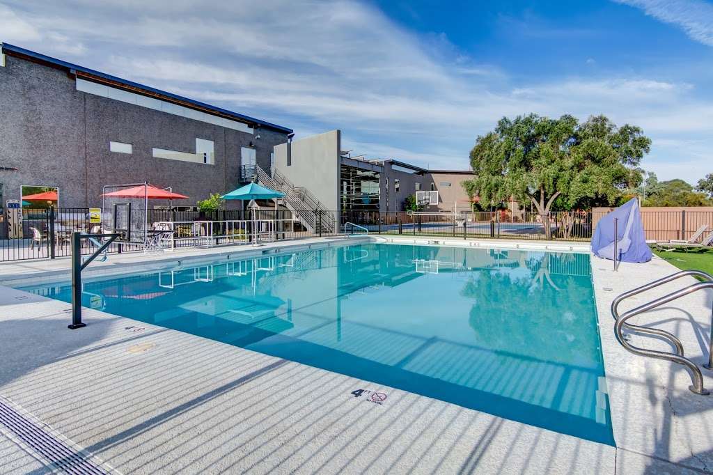 The J | 12701 N Scottsdale Rd, Scottsdale, AZ 85254, USA | Phone: (480) 483-7121