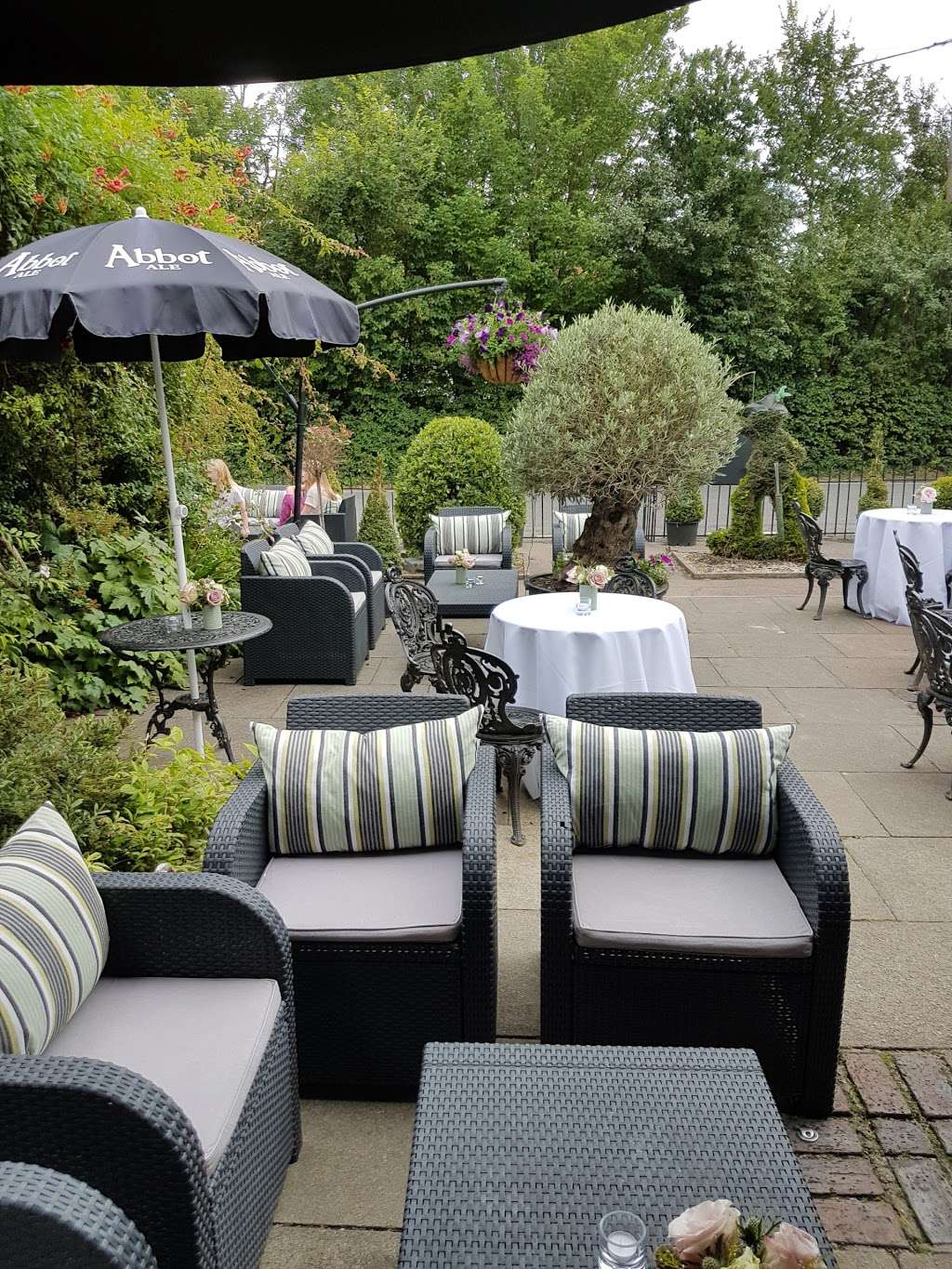 The Green Man Pub & Courtyard Restaurant | The Green Man School Road, Ongar CM5 9SD, UK | Phone: 01992 522255