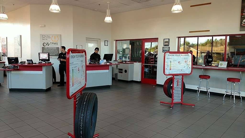 Discount Tire | 2451 SC-160, Fort Mill, SC 29708, USA | Phone: (803) 578-2828